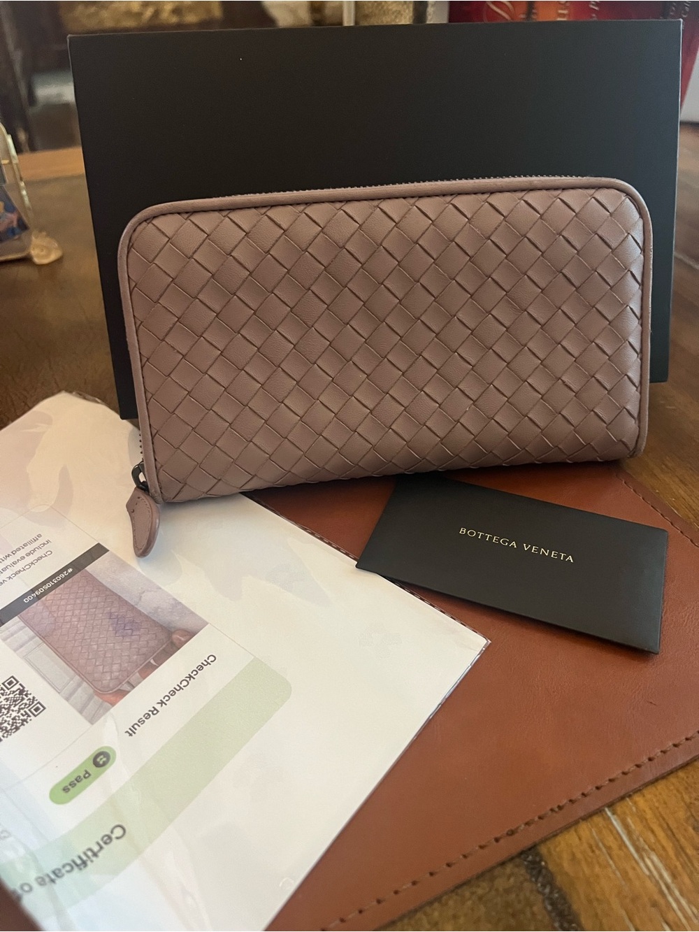 Bottega Veneta Taupe Intrecciato Zip Wallet w/Box & COA!! Like New!!